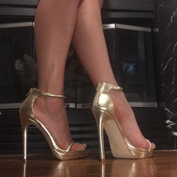 Meet your Posher, Carrie - Picture 6 of 8